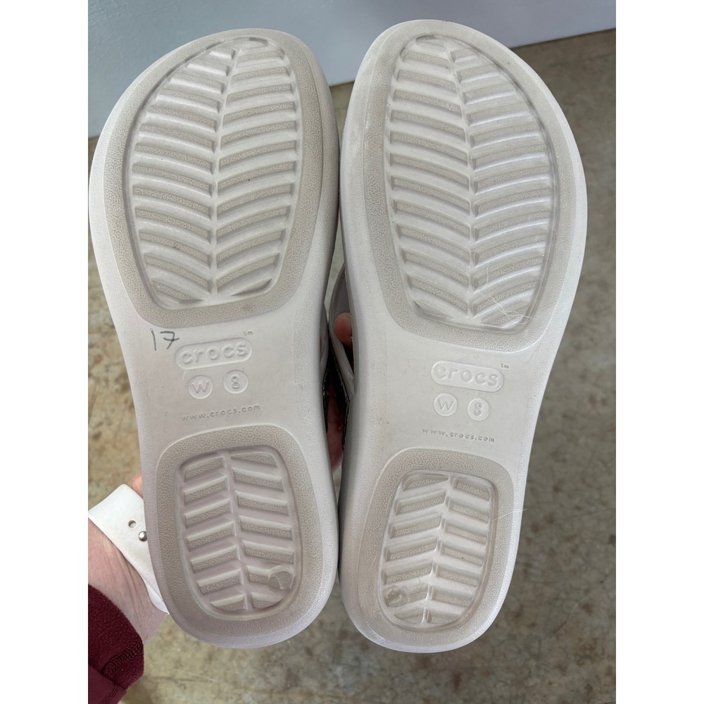 Crocs Capri V Metallic Texture Sandals White Silver Snakeskin Flip Flops Size 8 - Picture 2 of 8